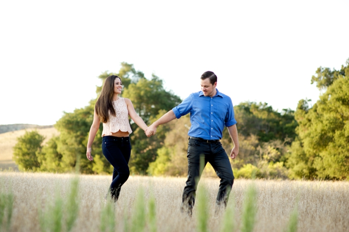fields, engagement photos, www.davello.com